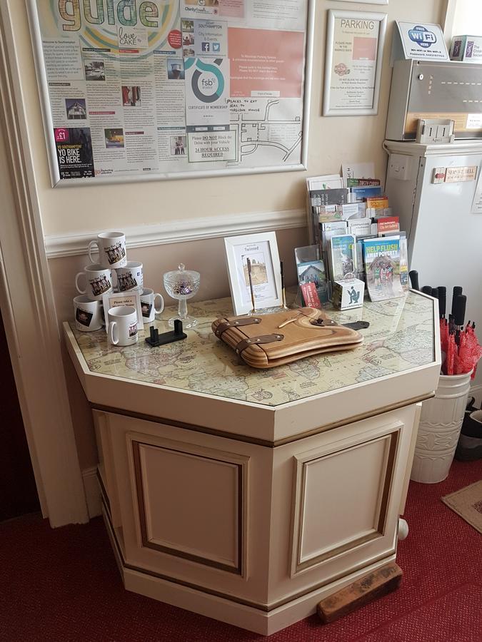 Madison House Bed and Breakfast Southampton Buitenkant foto
